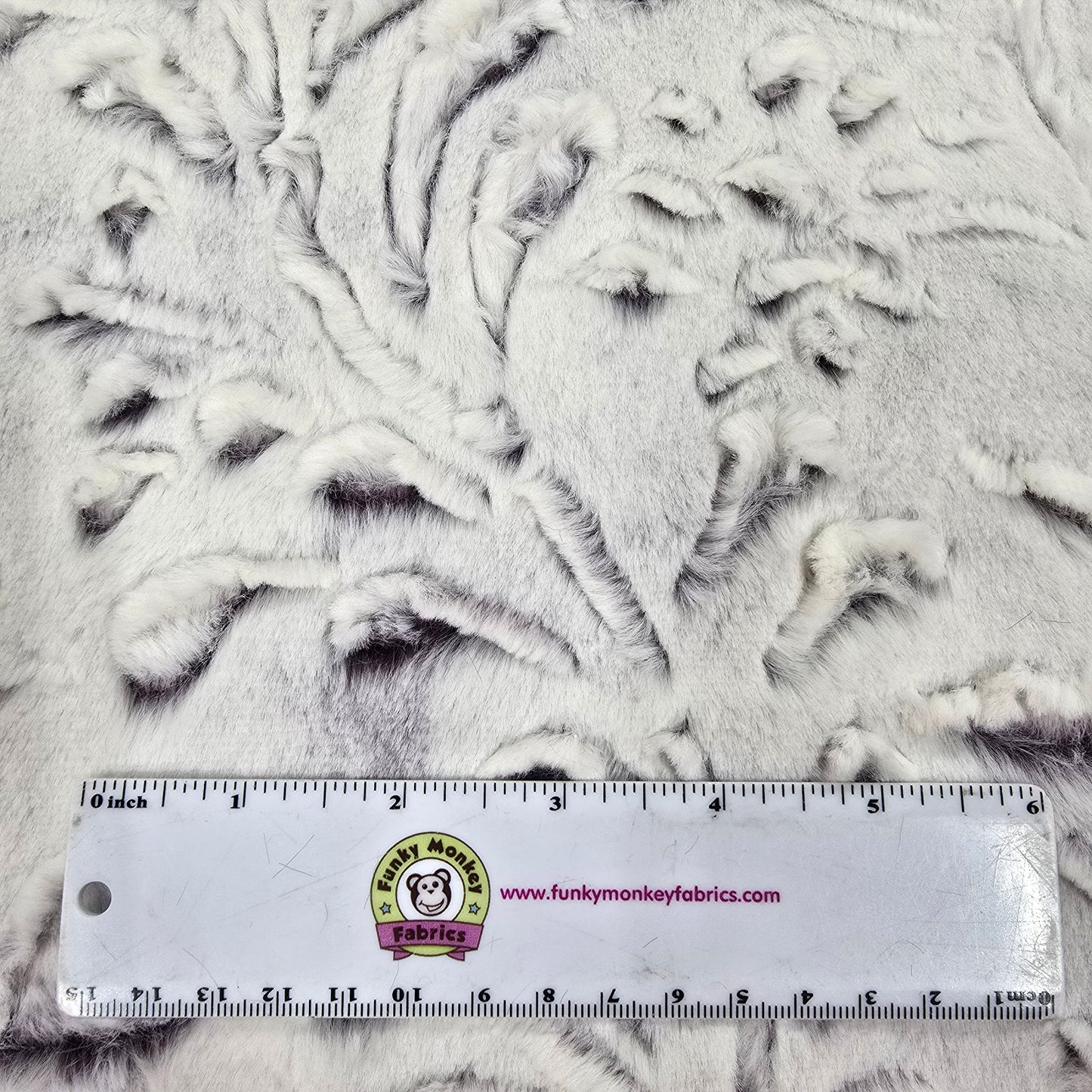 Berrylicious Prism Poppy Embossed Luxe - Shannon Fabrics Cuddle Minky