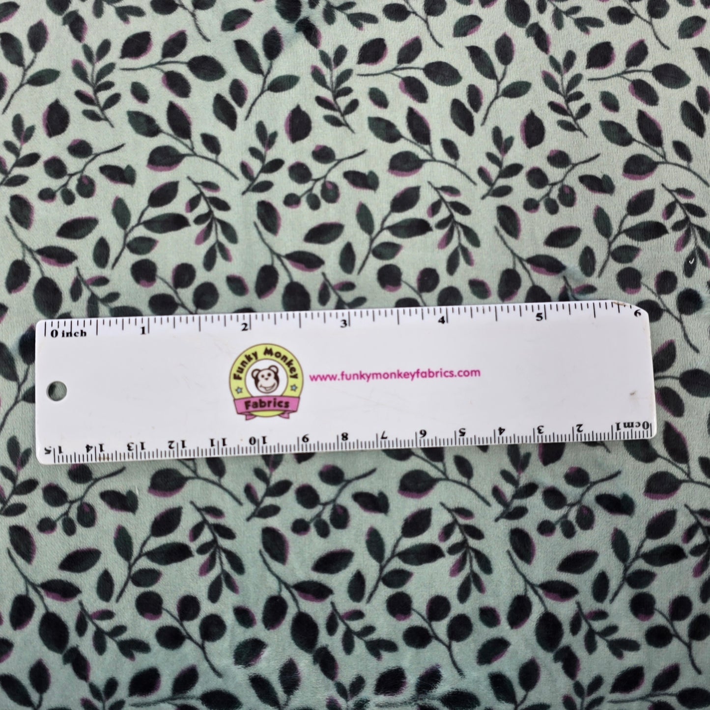 Green Garden Leaves Quilting Cuddle - Shannon Fabrics