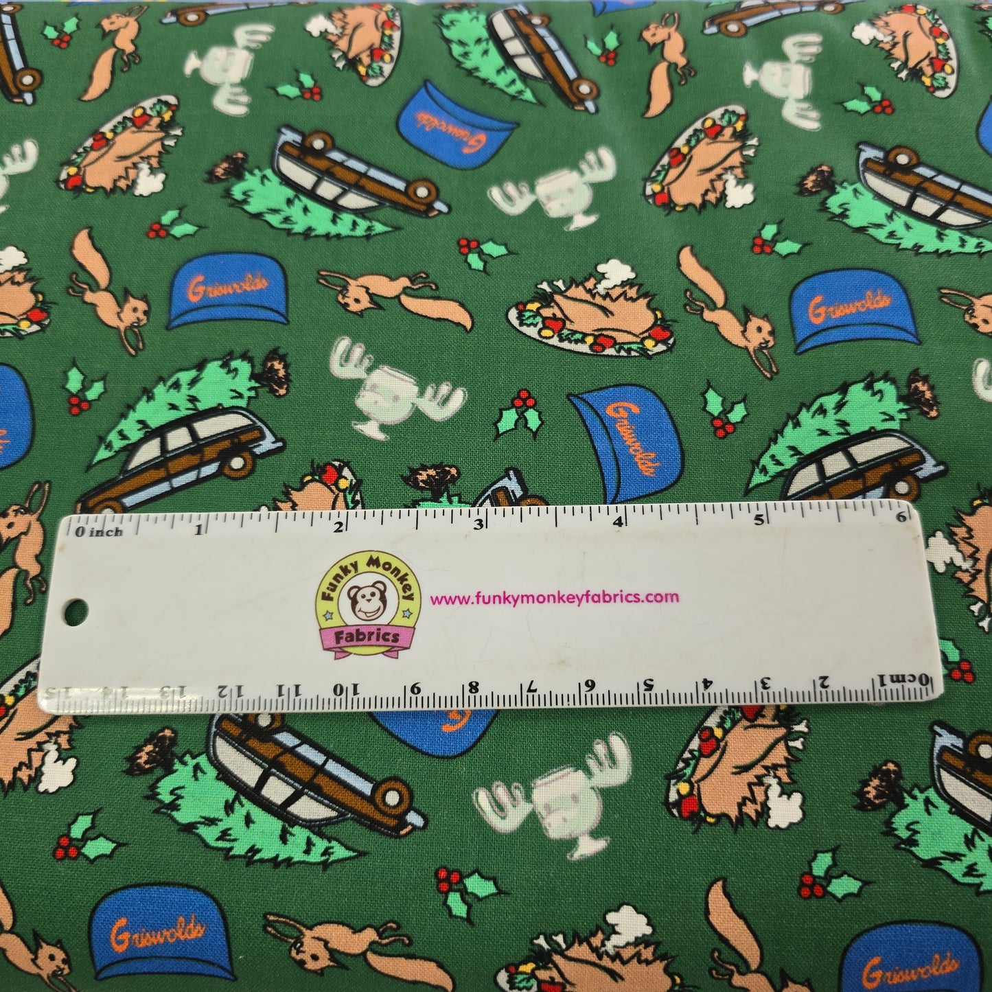 Icon Toss - National Lampoon's Christmas Vacation - Camelot Cotton