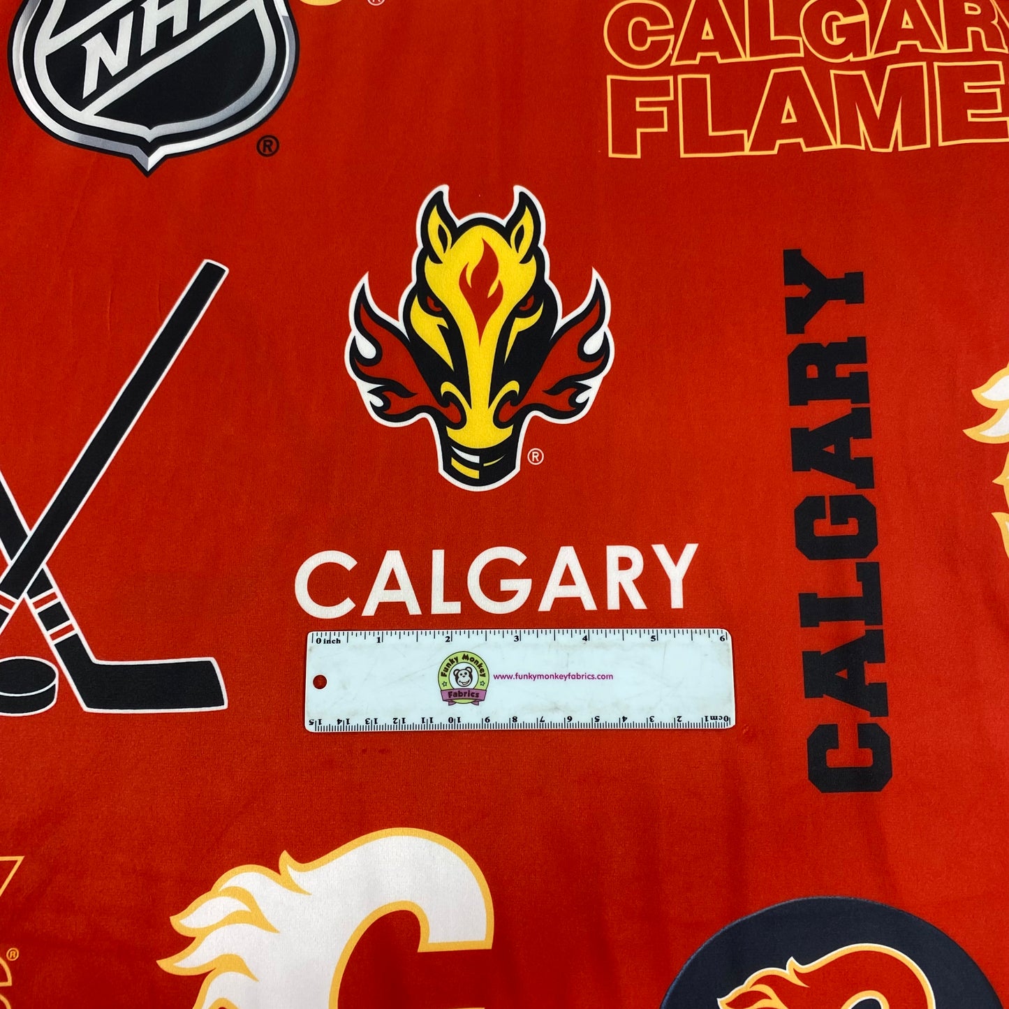 Calgary Flames Licensed NHL - Sykel Minky
