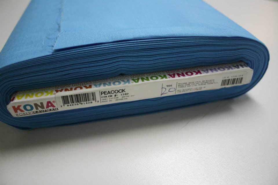 Kona Peacock – Robert Kaufman Cotton (1282)