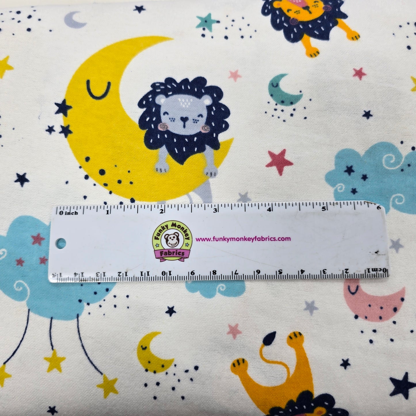 Sleepy Lion - David Textiles Flannel