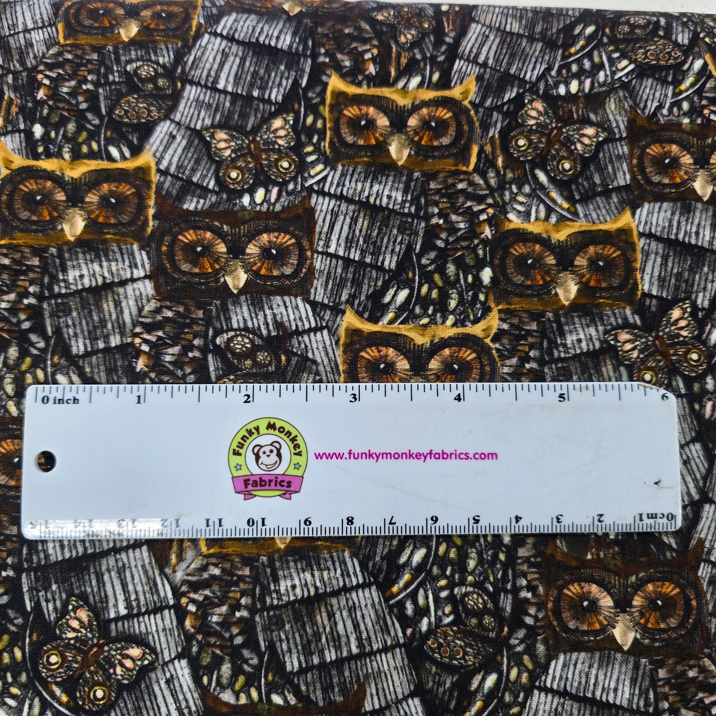 CLEARANCE Barnyard Owls Crafted Cabin - Camelot Cotton