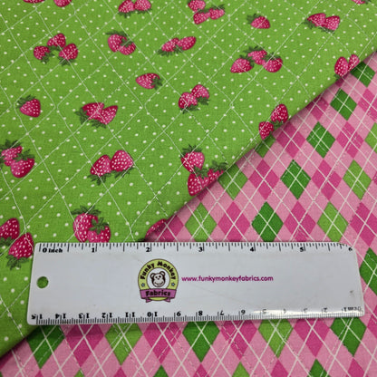 Double-Face Pre-Quilted Reversible Strawberries and Plaid - Fabric Traditions Cotton