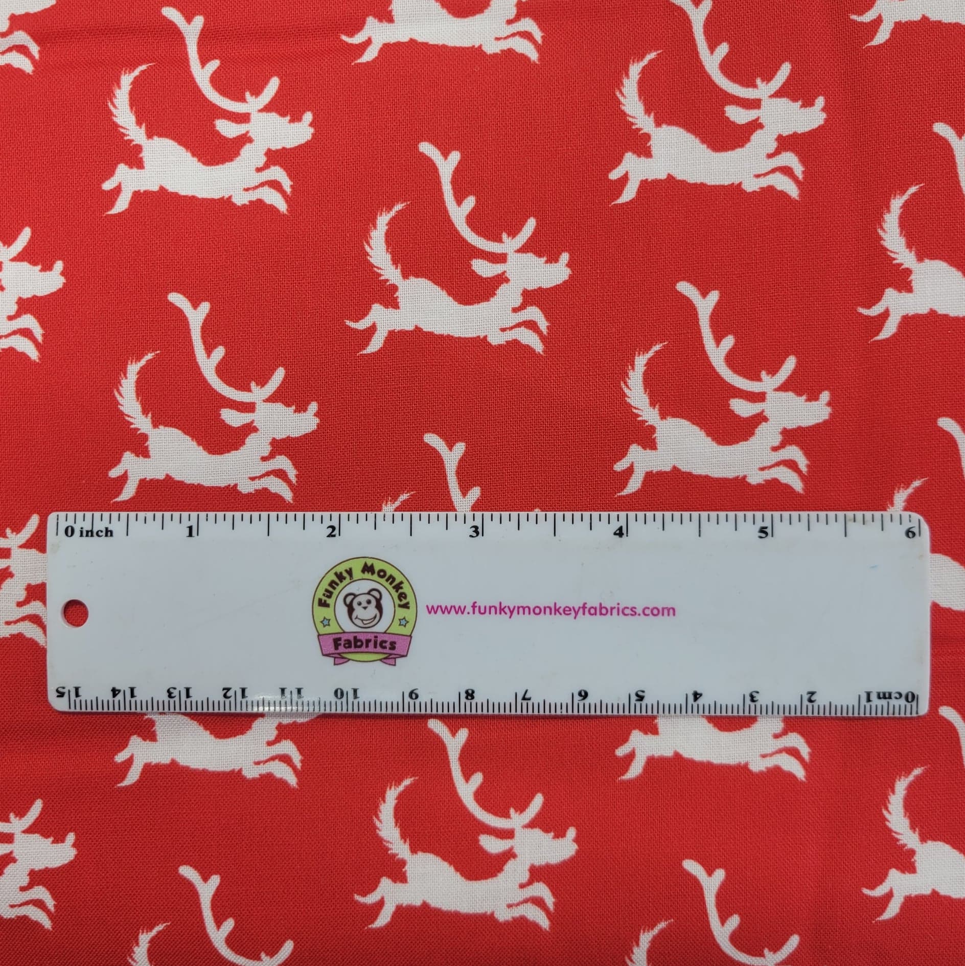 Red Grinch Dogs Dr. Seuss - Robert Kaufman Cotton (ADE202813)