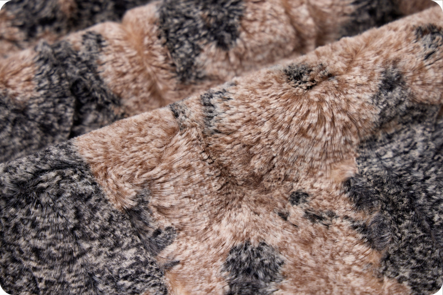 Mocha Baby Calf Luxe - Shannon Fabrics Minky ( LCBABYCALFMOCHA)