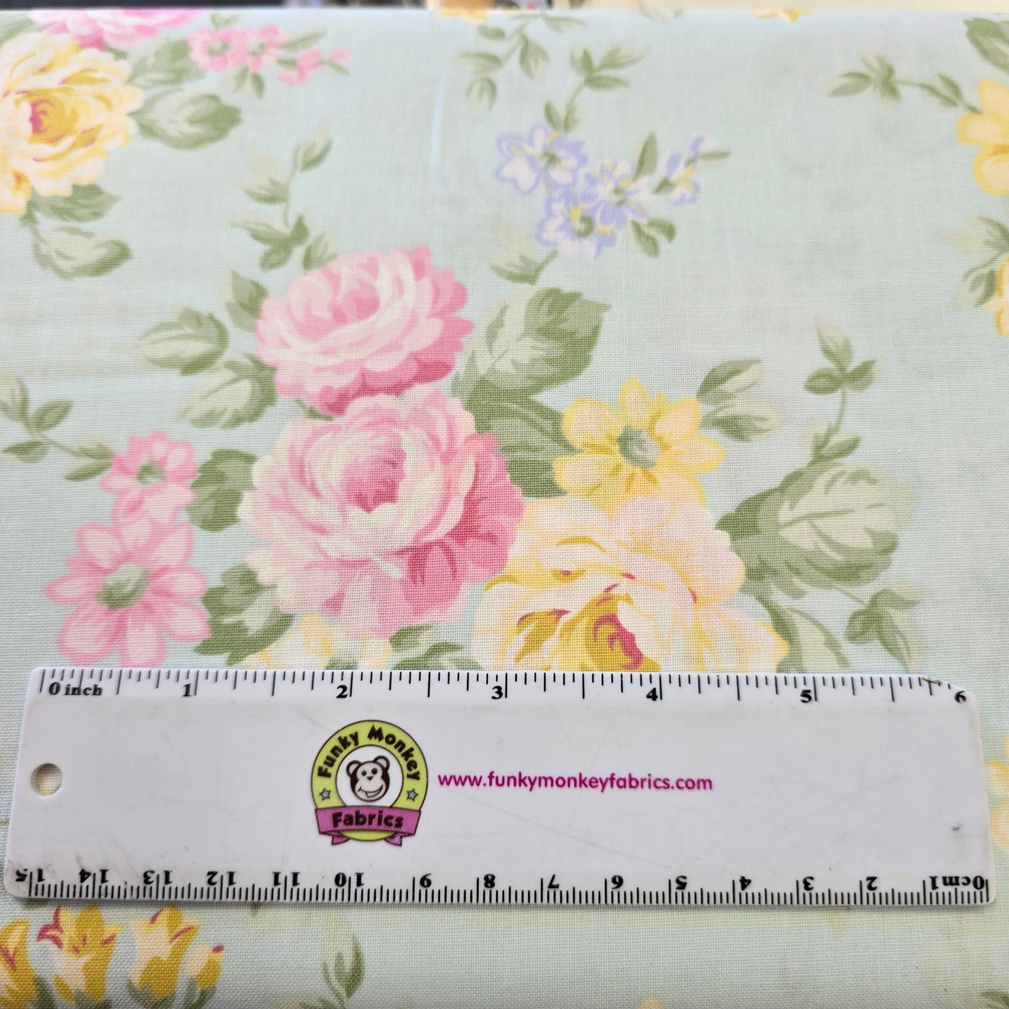 Shabby Floral - Fabric Traditions Cotton